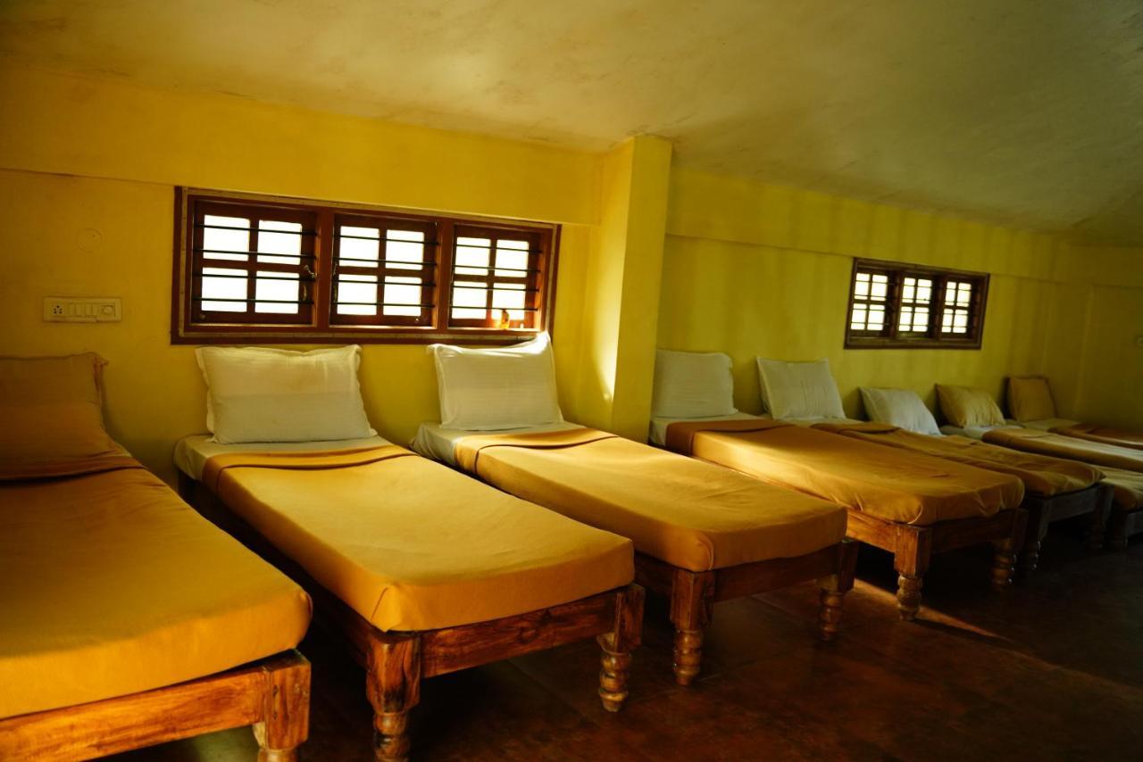 STAYMAKER Qexperiences Coorg Madikeri Buitenkant foto